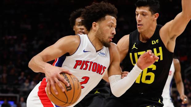 Cade Cunningham dribbles against the Jazz.